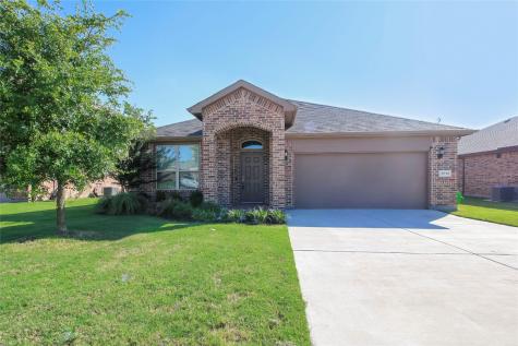1714 Cross Creek Lane Cleburne TX 76033