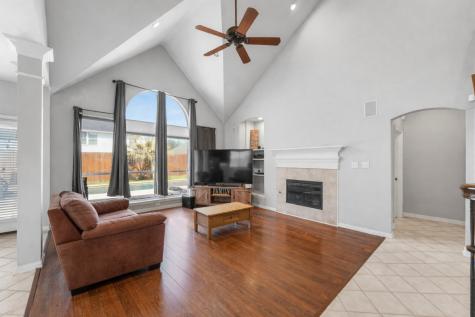 2011 Brianna Lane Arlington TX 76001