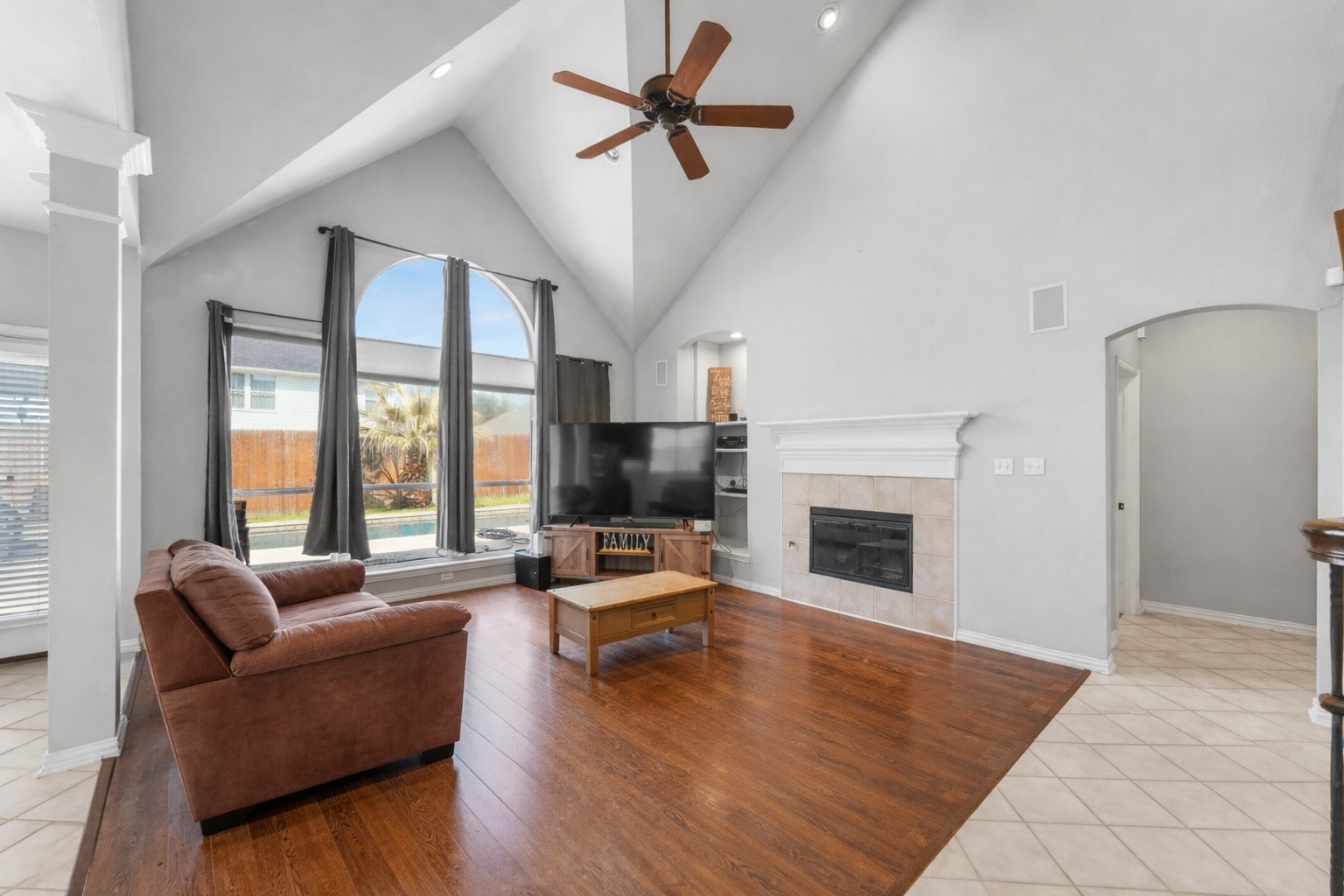 2011 Brianna Lane Arlington TX 76001