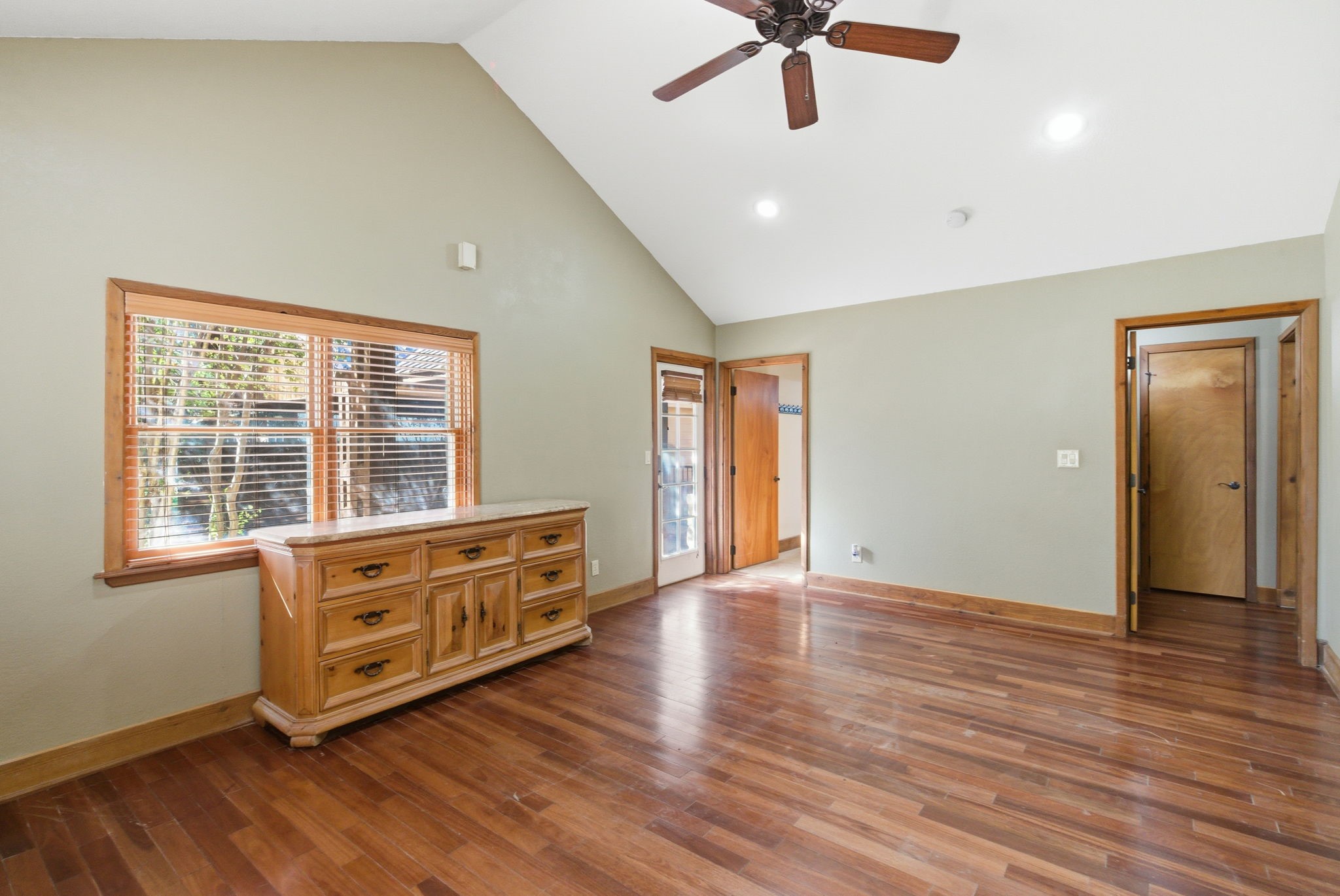 200 N Elm Lane Tolar TX 76476