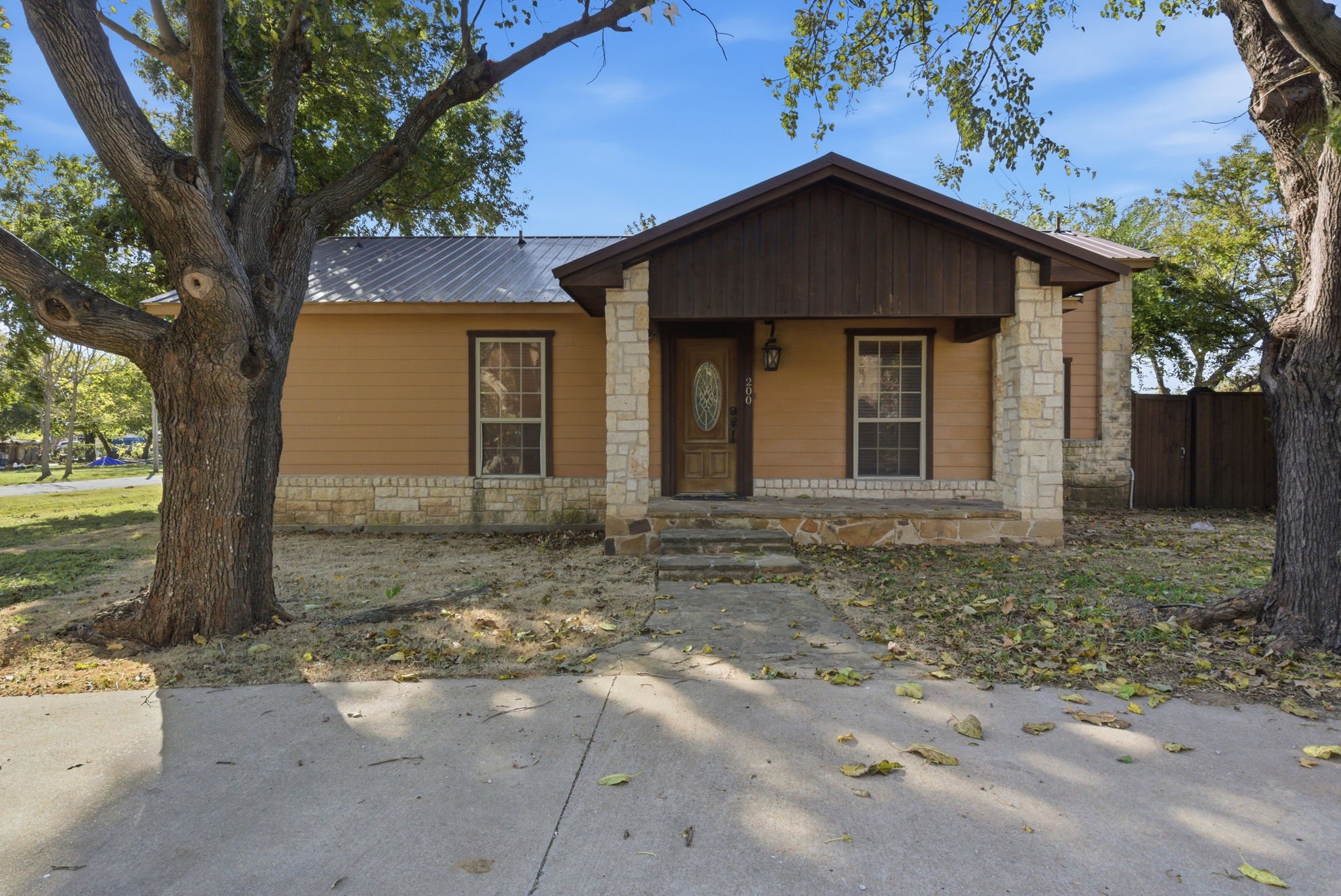 200 N Elm Lane Tolar TX 76476