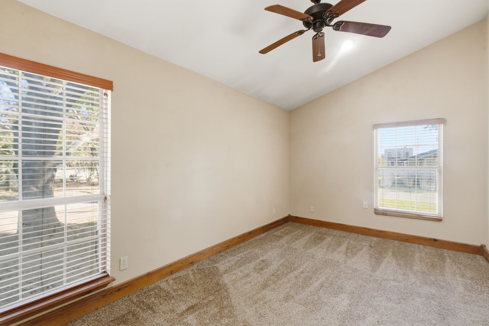 200 N Elm Lane Tolar TX 76476