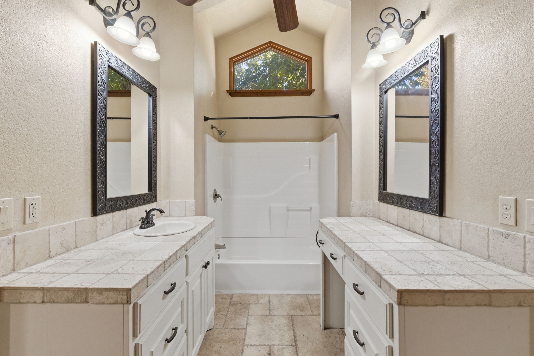 200 N Elm Lane Tolar TX 76476