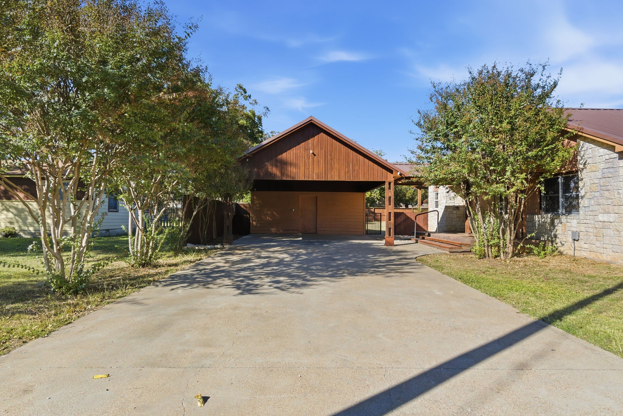 200 N Elm Lane Tolar TX 76476