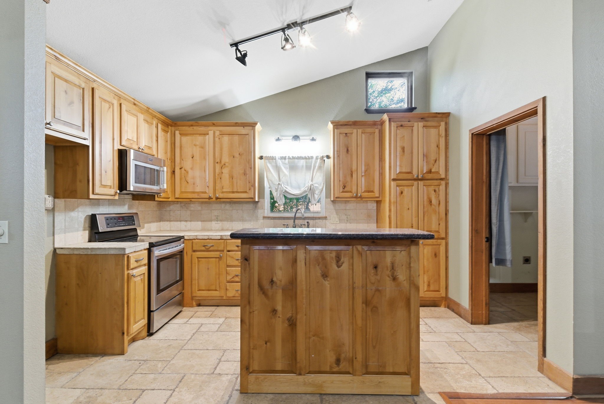 200 N Elm Lane Tolar TX 76476