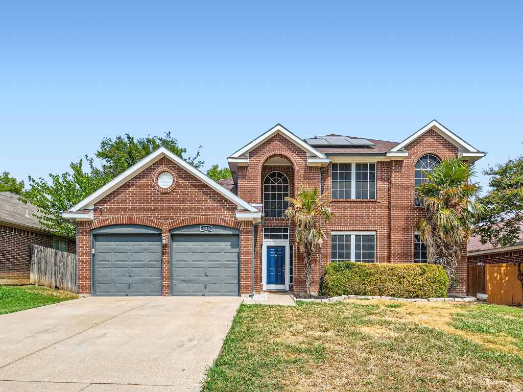 925 Winterwood Court Arlington TX 76017