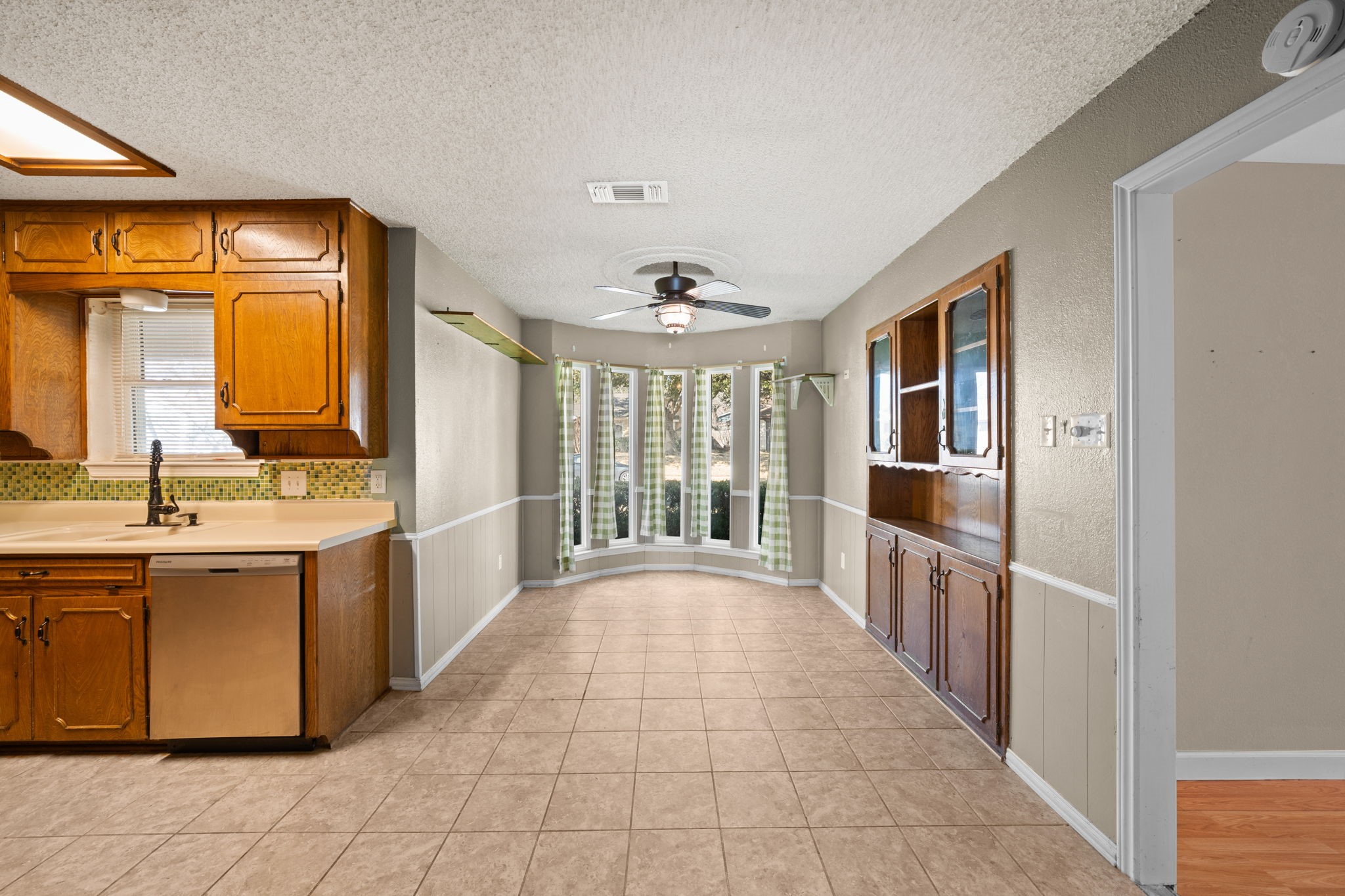 704 Morning Glory Lane Bedford TX 76021