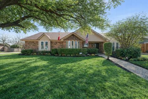 704 Morning Glory Lane Bedford TX 76021