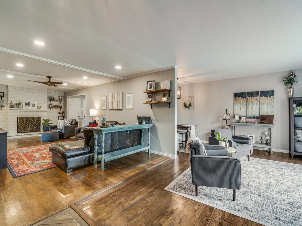 2505 Fenestra Drive Dallas TX 75228