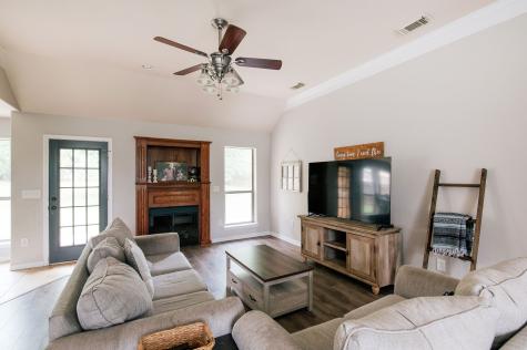 706 W Sherman Drive Aubrey TX 76227