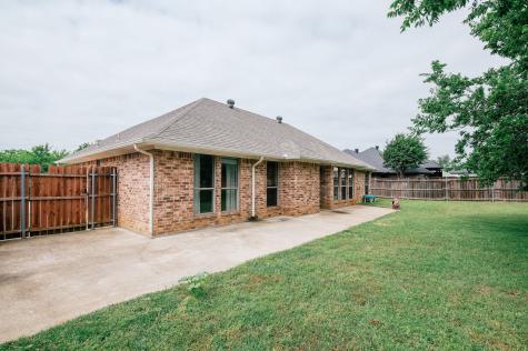 706 W Sherman Drive Aubrey TX 76227