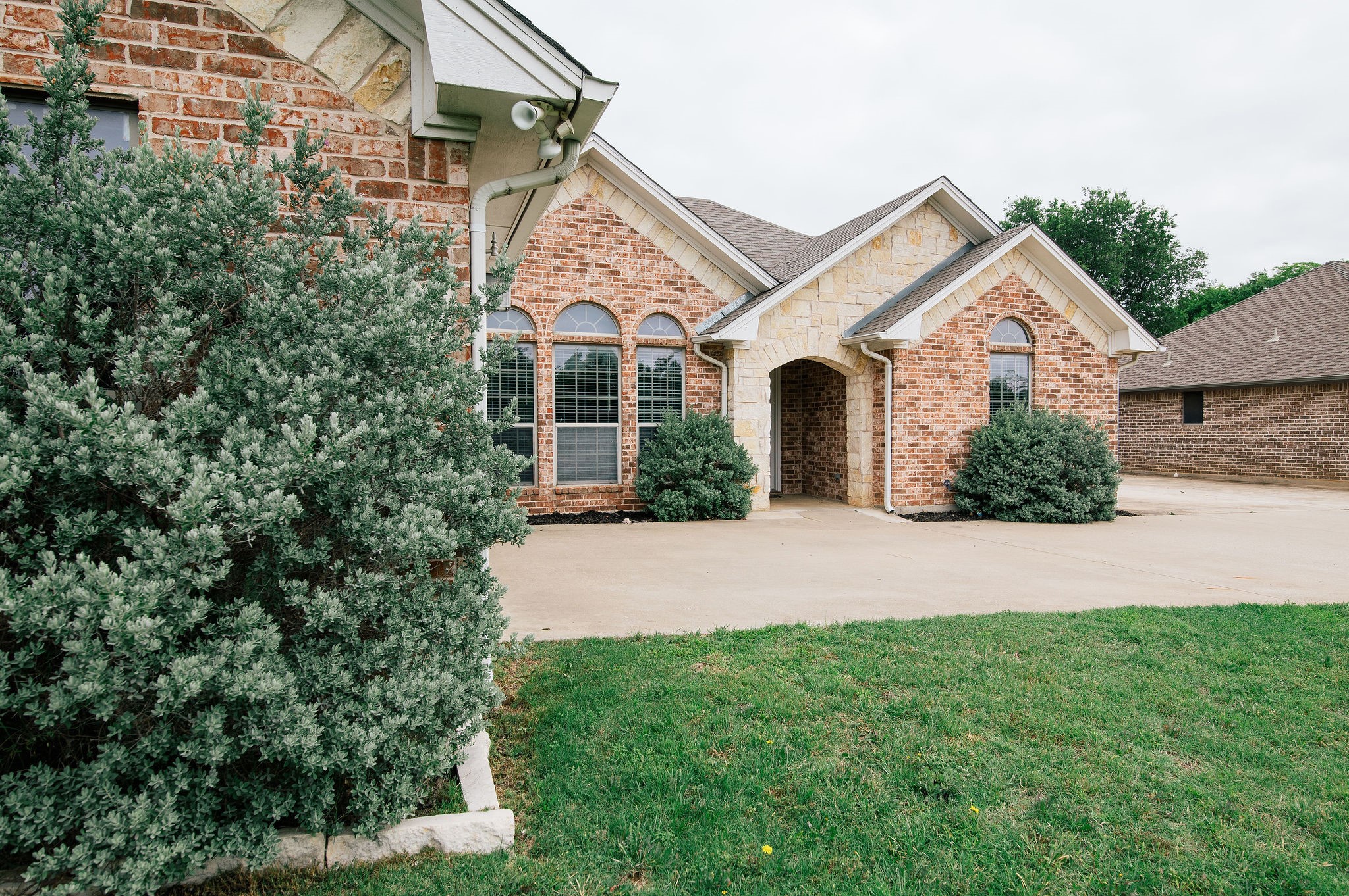 706 W Sherman Drive Aubrey TX 76227