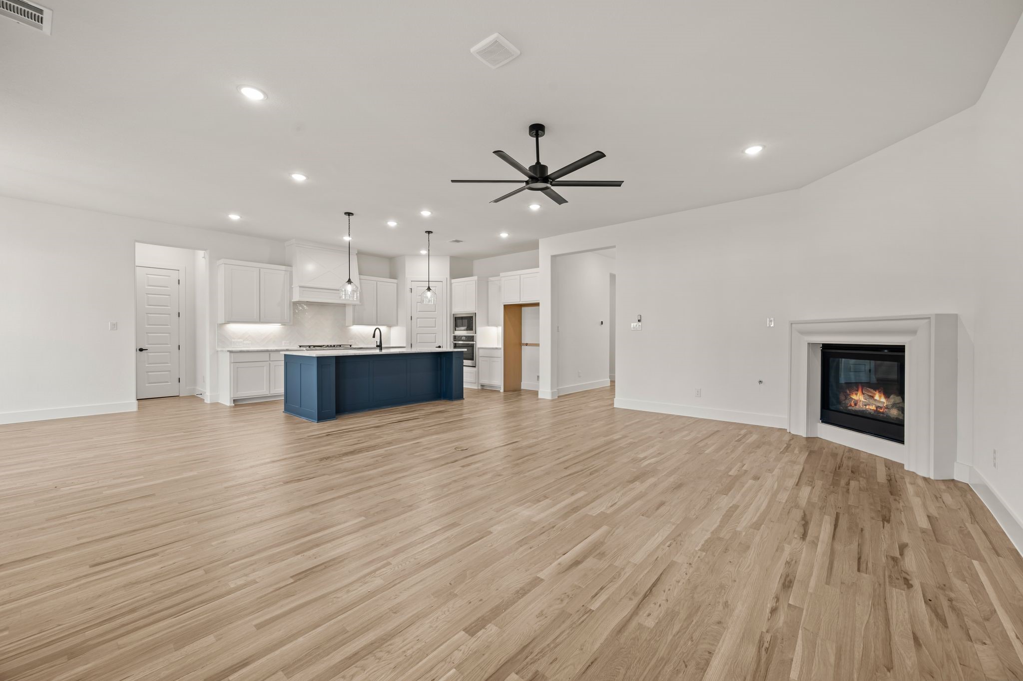 912 Highlands Avenue Aledo TX 76008
