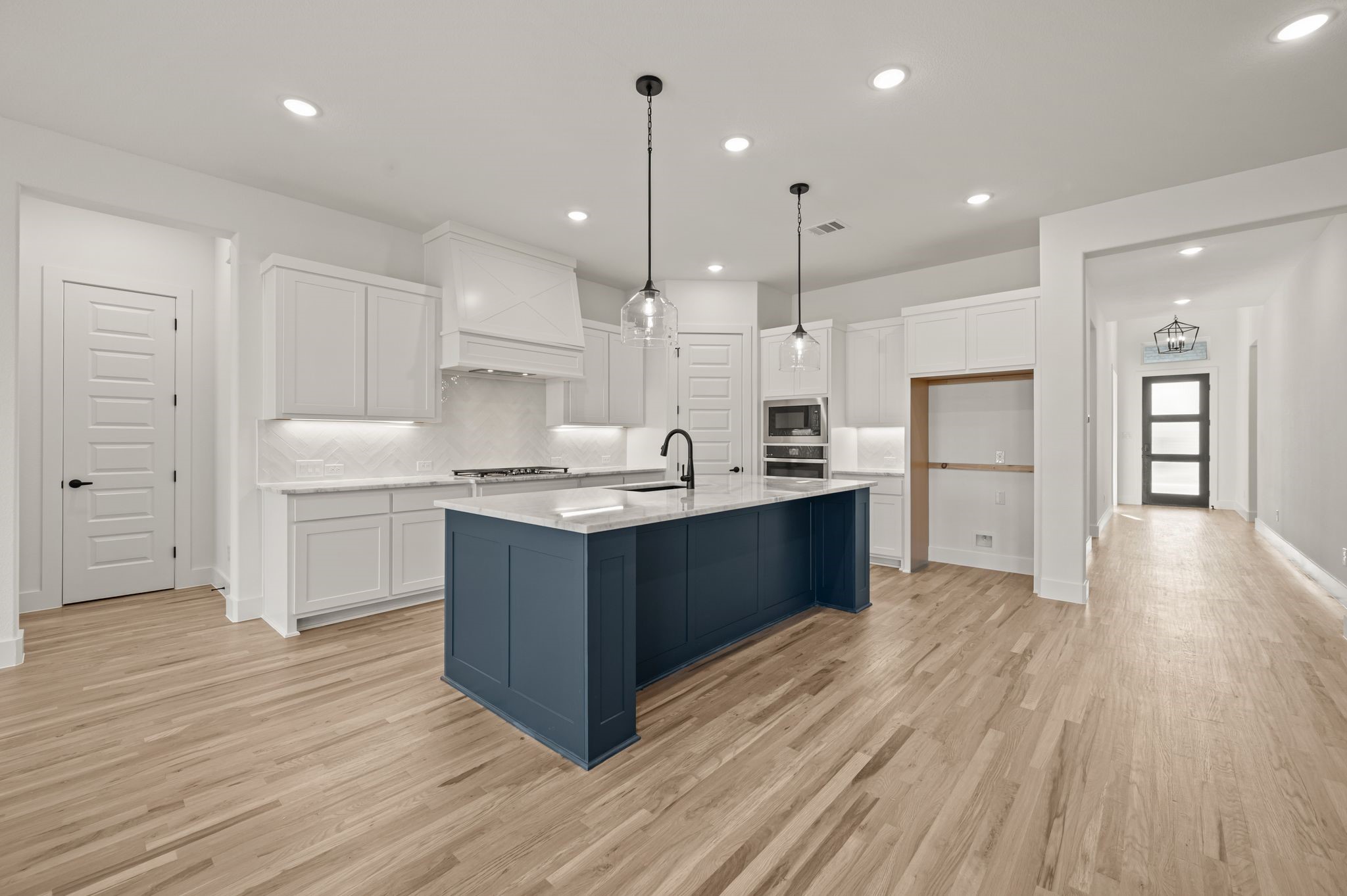 912 Highlands Avenue Aledo TX 76008