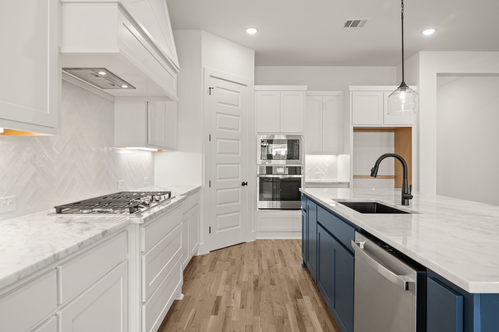 912 Highlands Avenue Aledo TX 76008