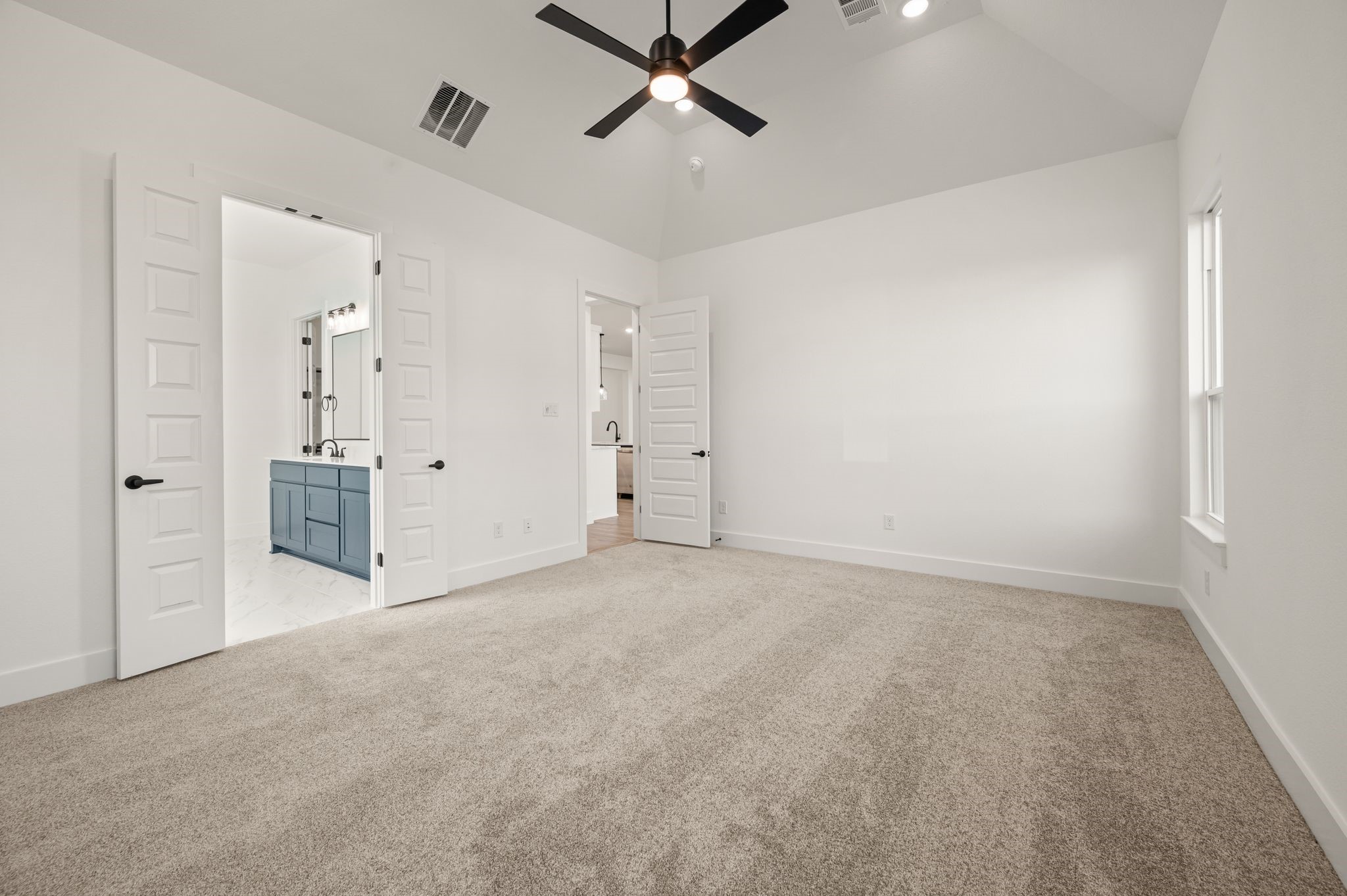 912 Highlands Avenue Aledo TX 76008