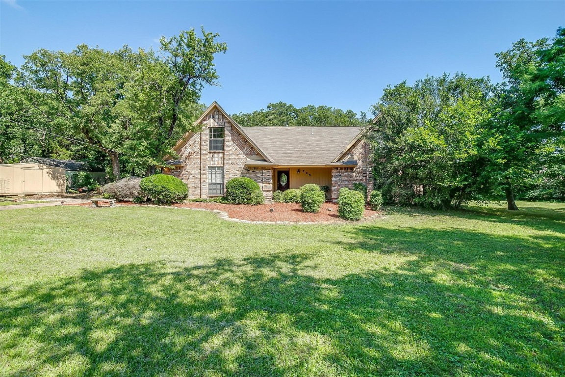 208 Saddle Hills Road Burleson TX 76028