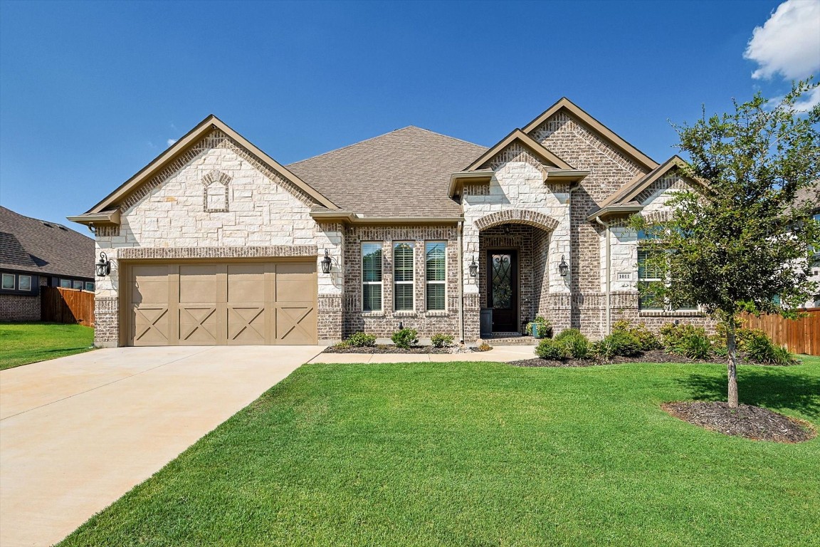1011 Wrenwood Drive Justin TX 76247