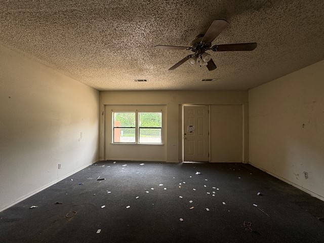 110 E Schreiber Street Garland TX 75040
