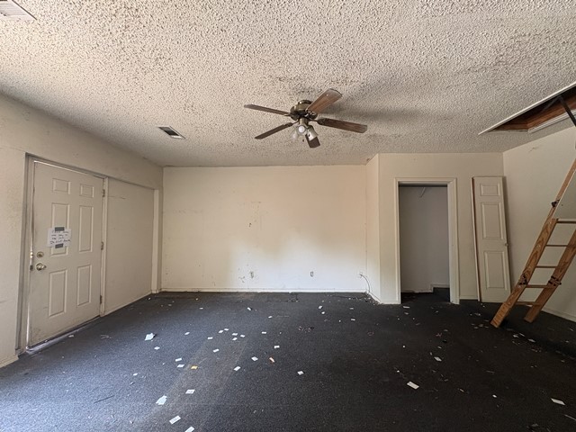 110 E Schreiber Street Garland TX 75040