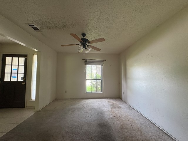 110 E Schreiber Street Garland TX 75040