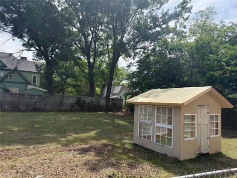 309 W 8th Street Bonham TX 75418