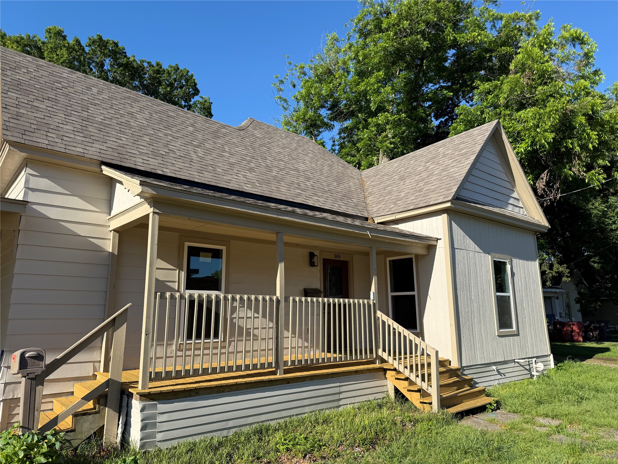 309 W 8th Street Bonham TX 75418