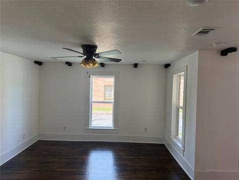 309 W 8th Street Bonham TX 75418