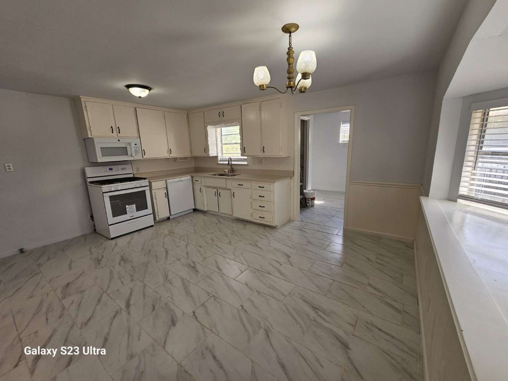 307 W Hickory Lane Weatherford TX 76086