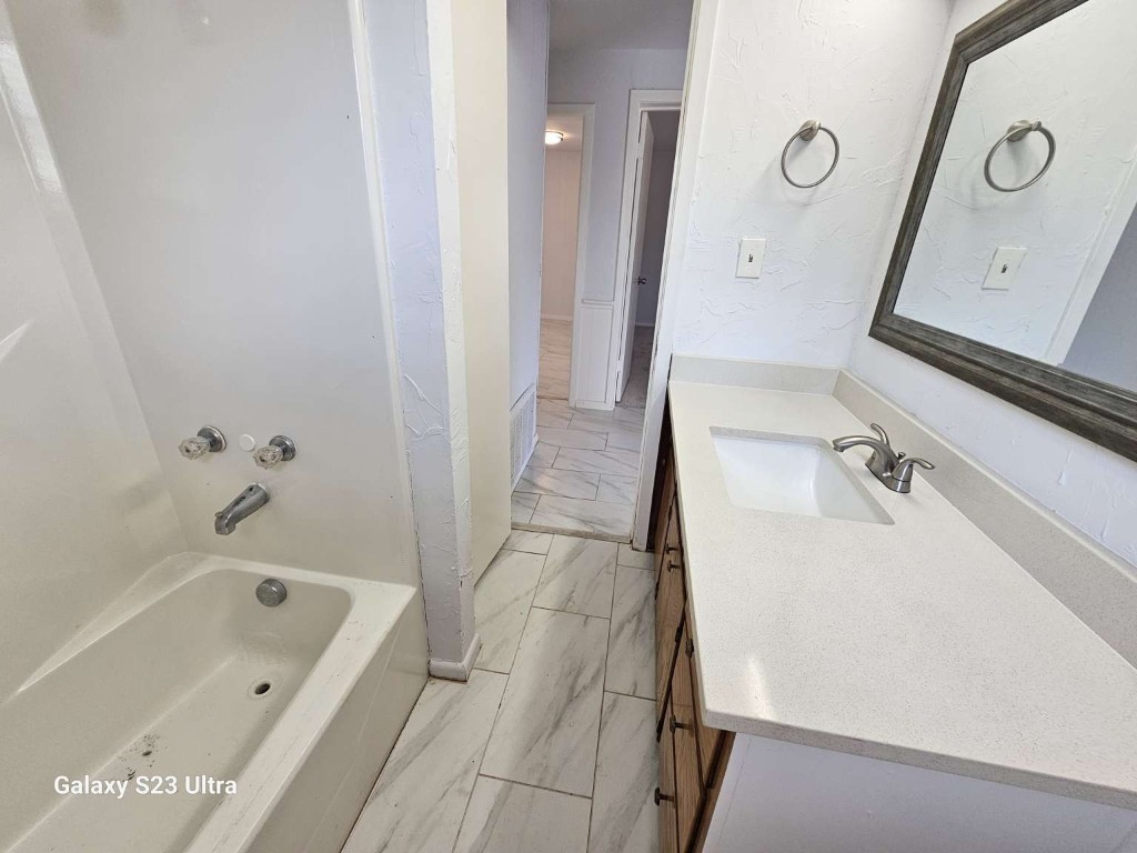 307 W Hickory Lane Weatherford TX 76086