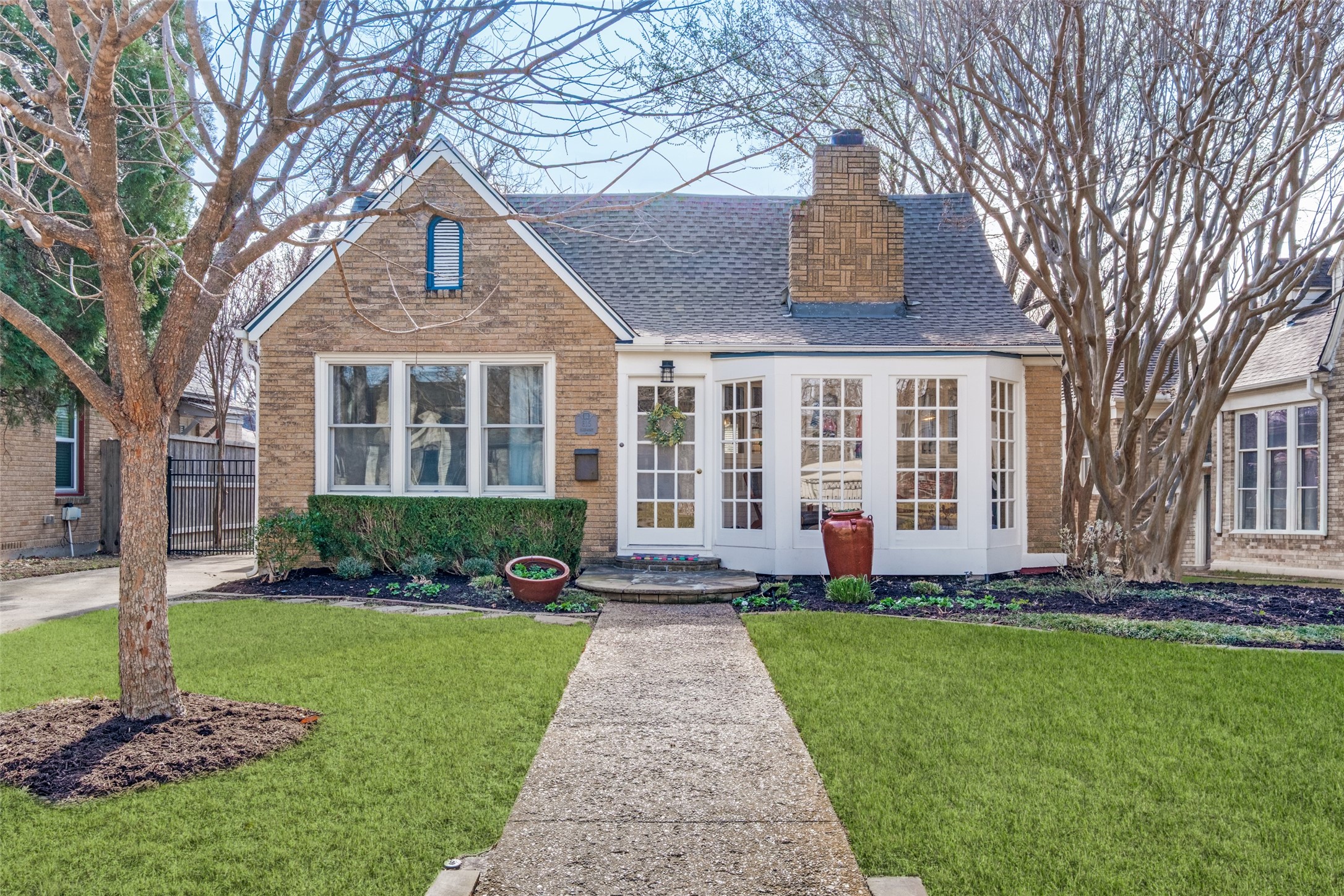 615 Clermont Avenue Dallas TX 75223