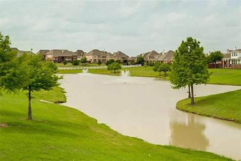 2703 Waterway Drive Grand Prairie TX 75054