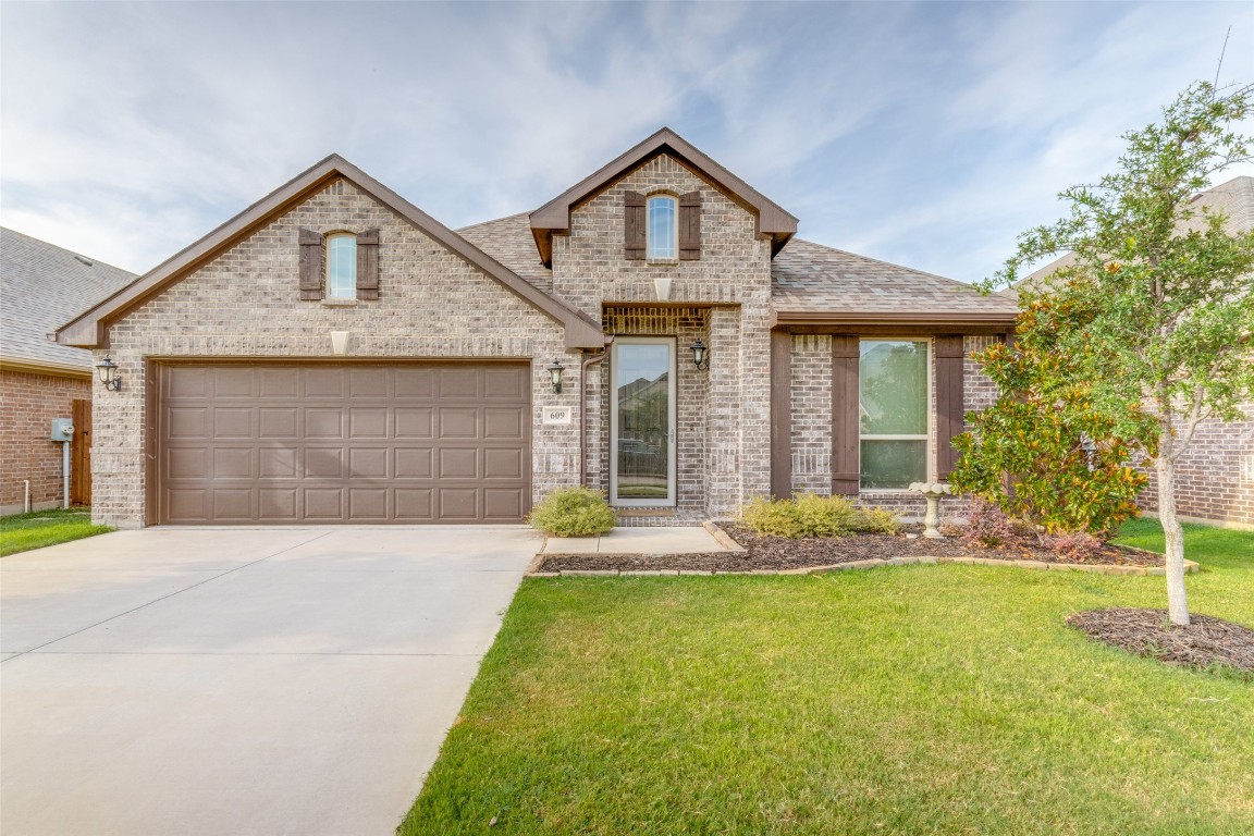 609 Fox View Drive Fort Worth TX 76131