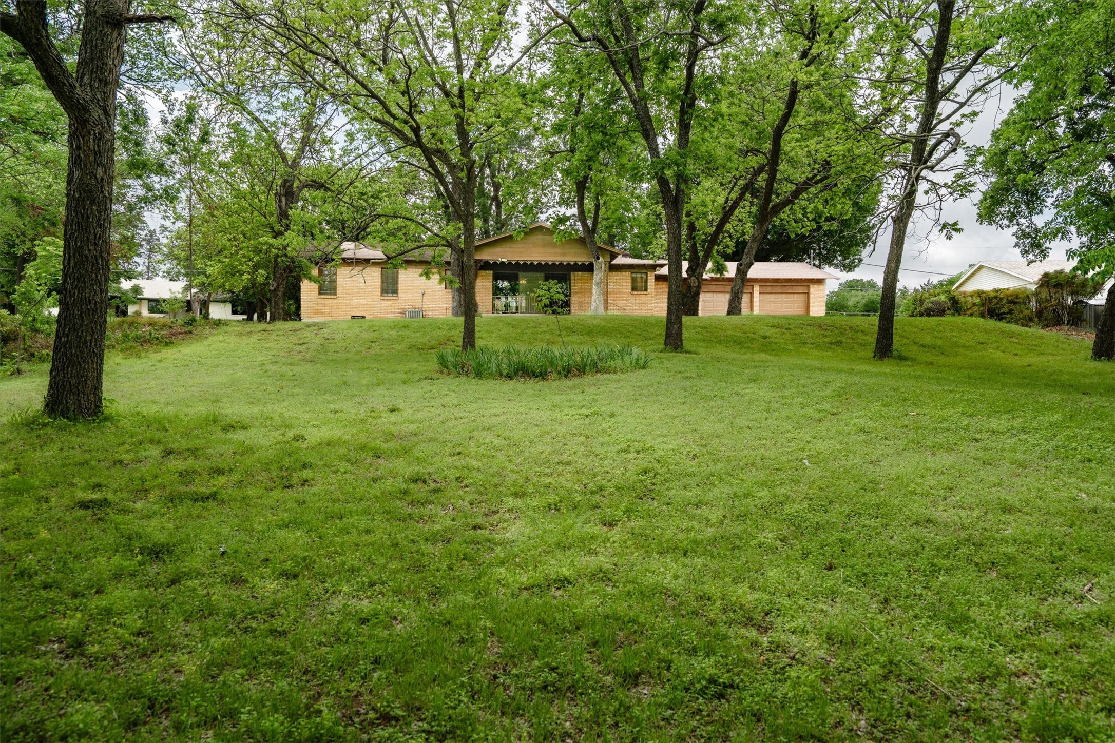 5000 Circle Ridge Drive W Fort Worth TX 76114