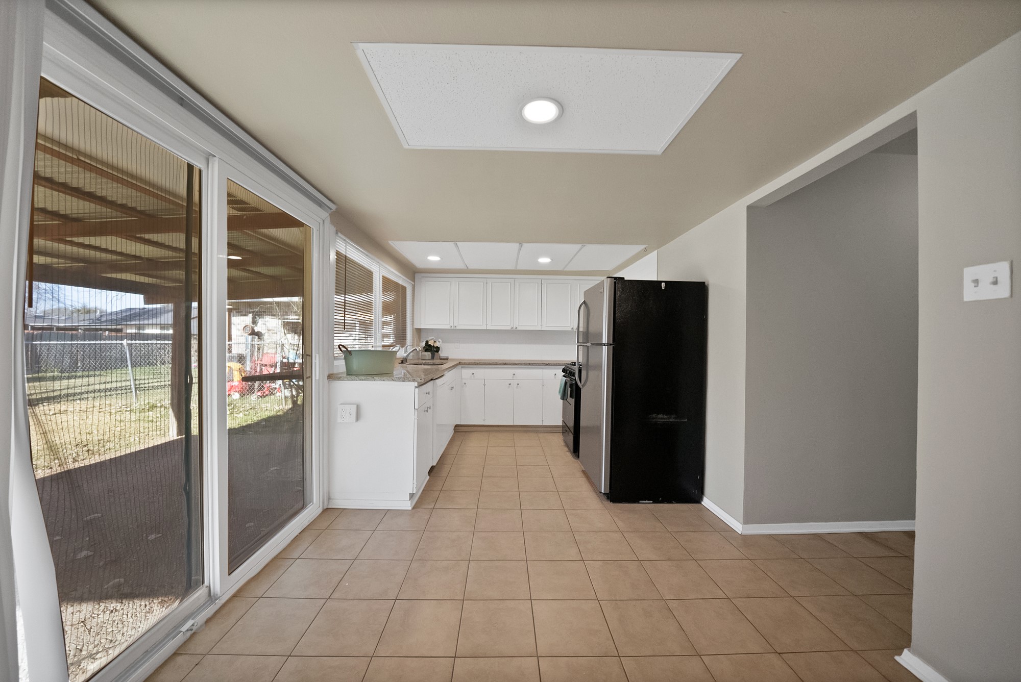 909 Ravencroft Drive Garland TX 75043