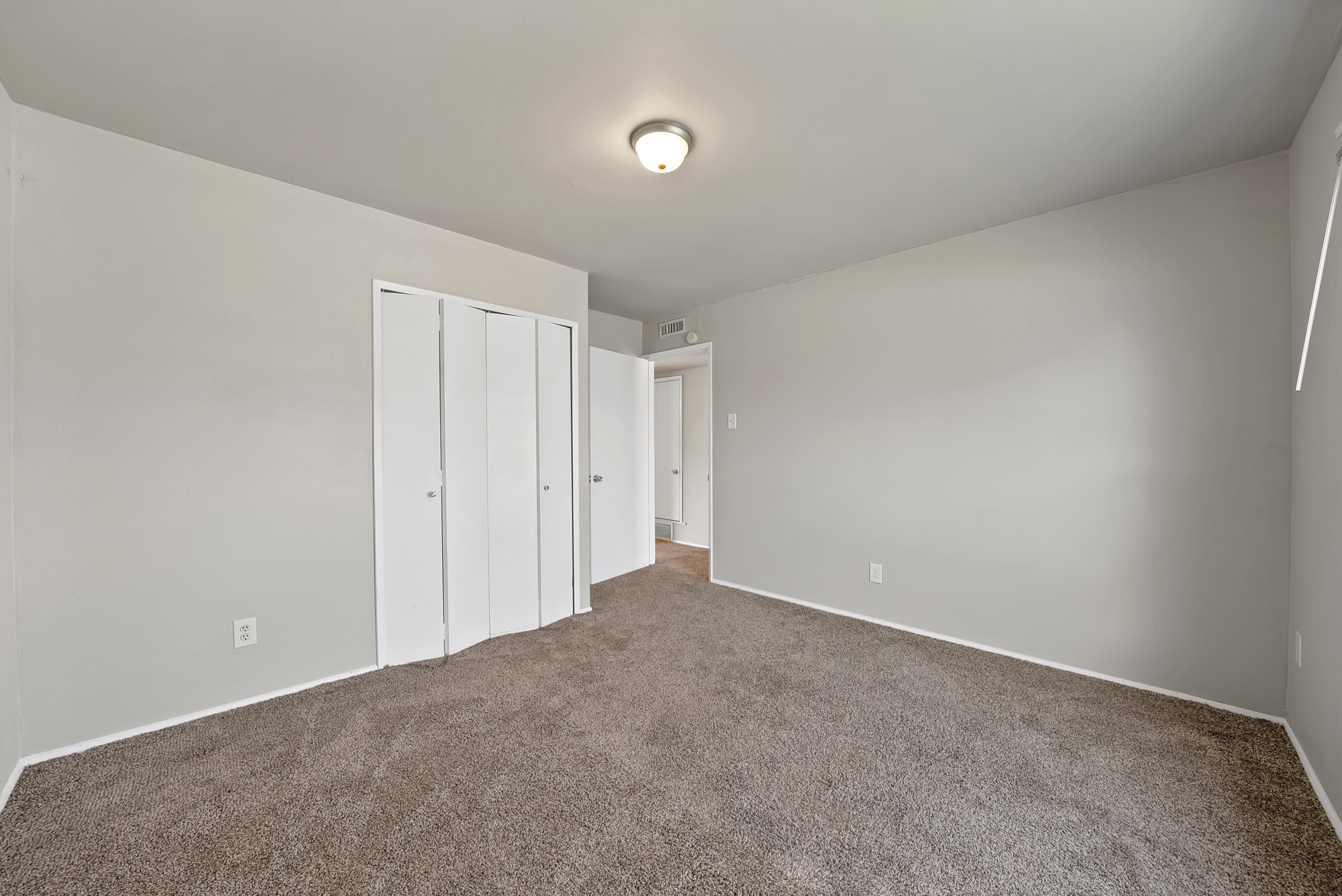 909 Ravencroft Drive Garland TX 75043
