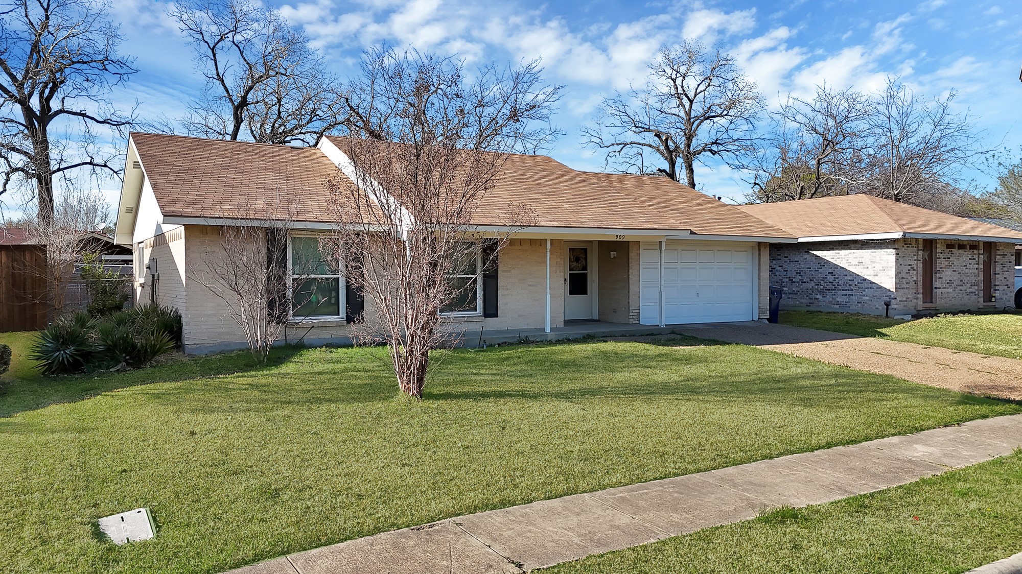 909 Ravencroft Drive Garland TX 75043