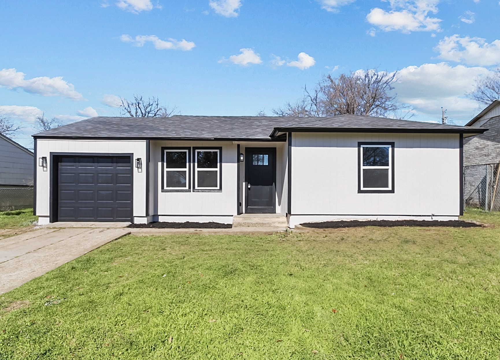 2413 Moresby Street Fort Worth TX 76105
