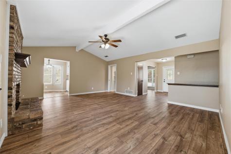 714 Royal Oaks Drive Garland TX 75040