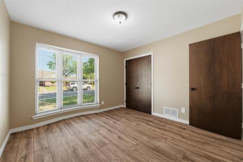 714 Royal Oaks Drive Garland TX 75040