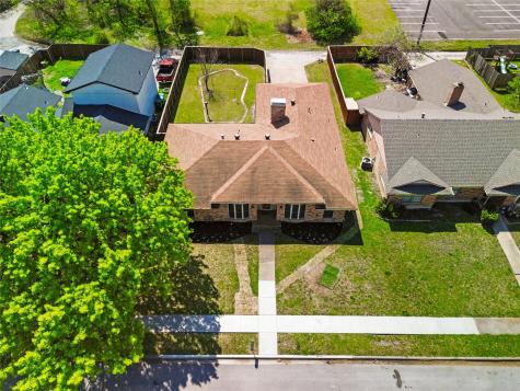 714 Royal Oaks Drive Garland TX 75040