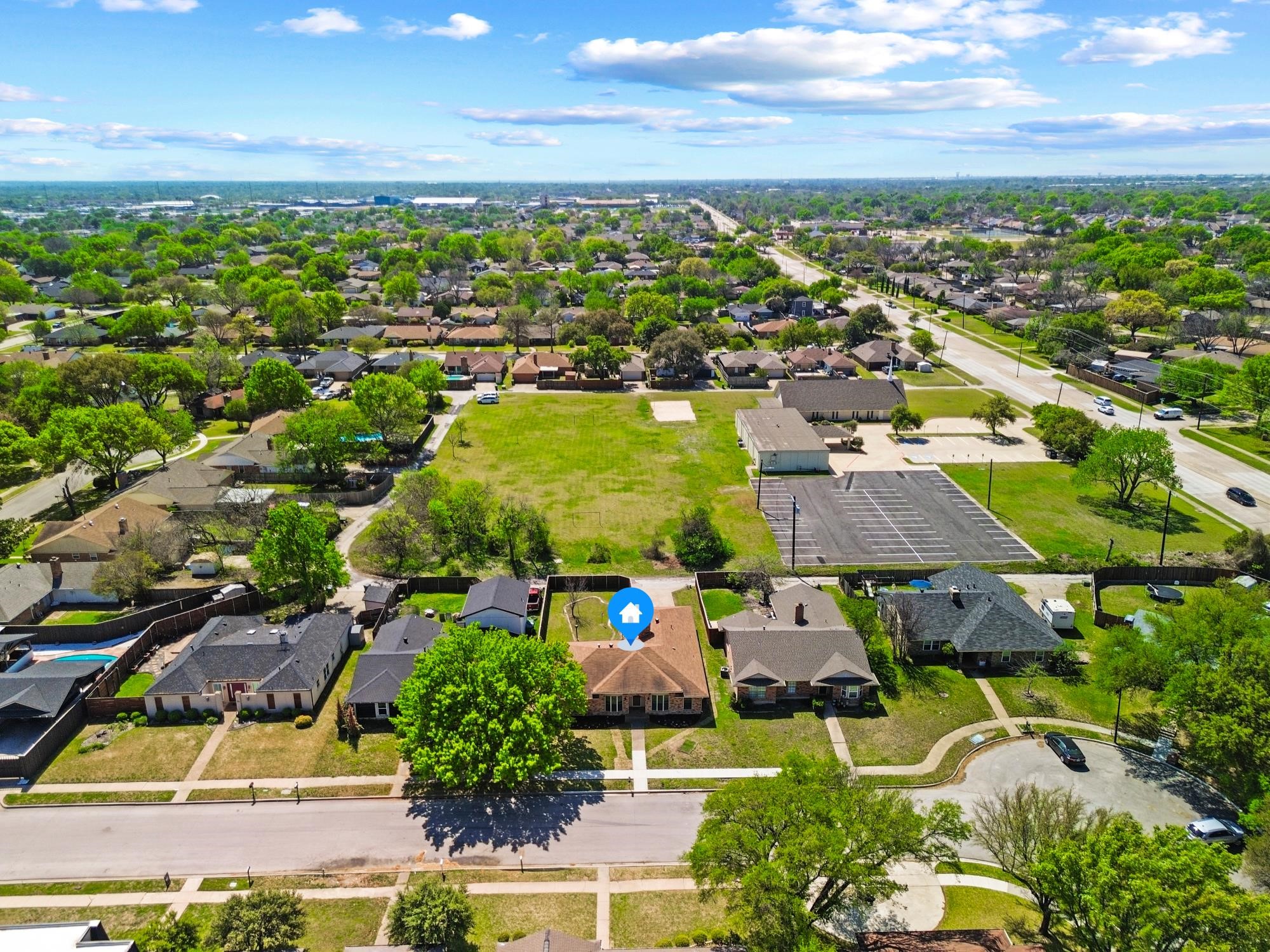 714 Royal Oaks Drive Garland TX 75040