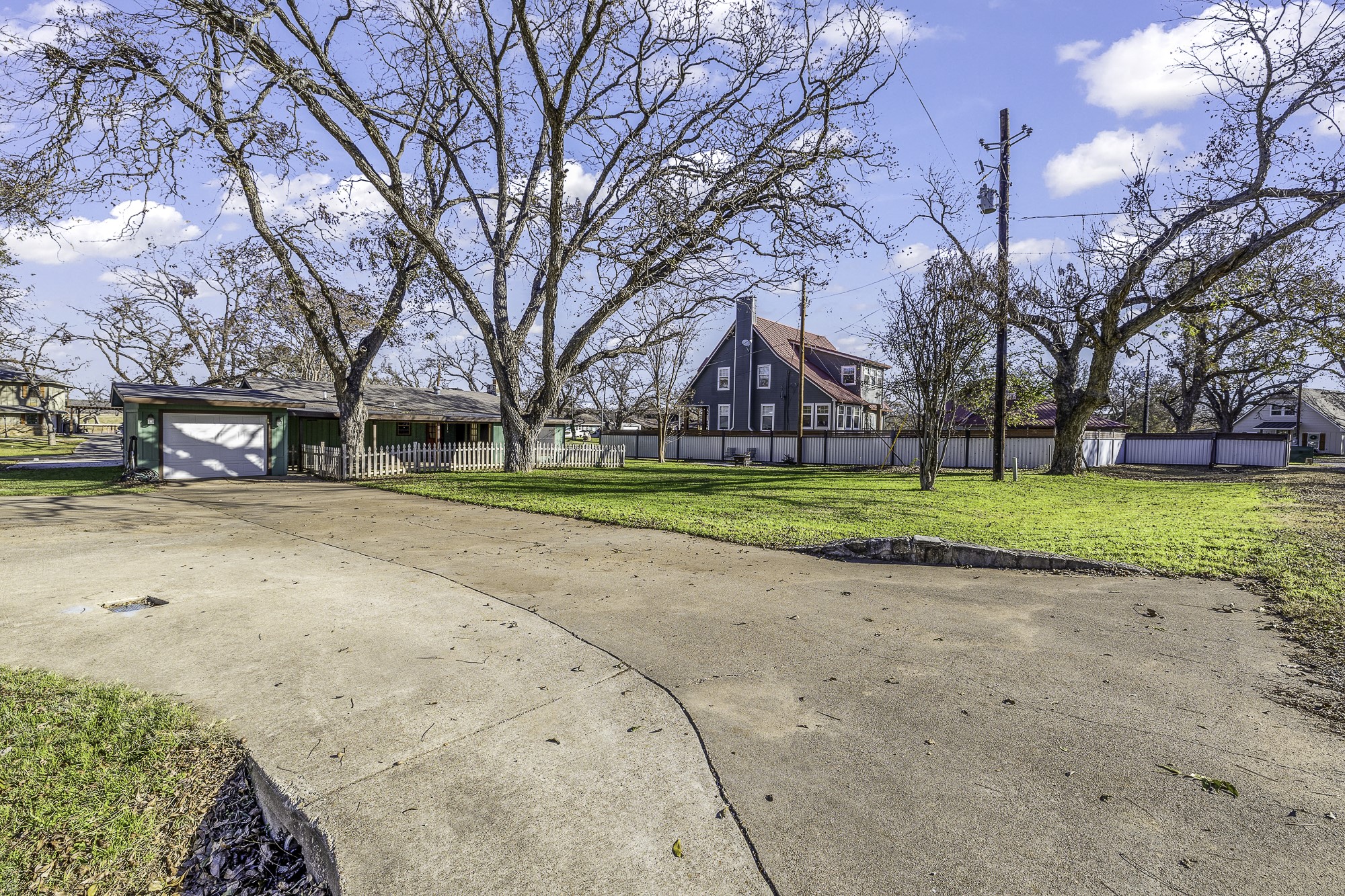 436 E El Camino Real Weatherford TX 76087