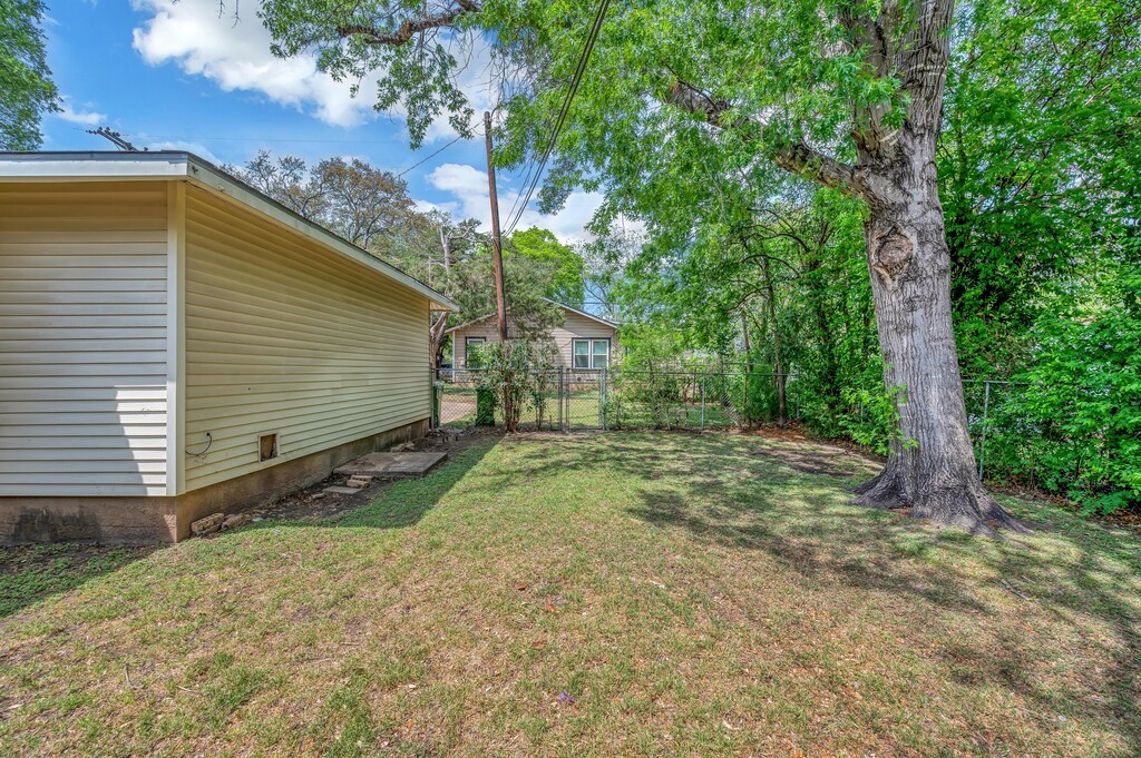 3917 Morrow Avenue Waco TX 76710