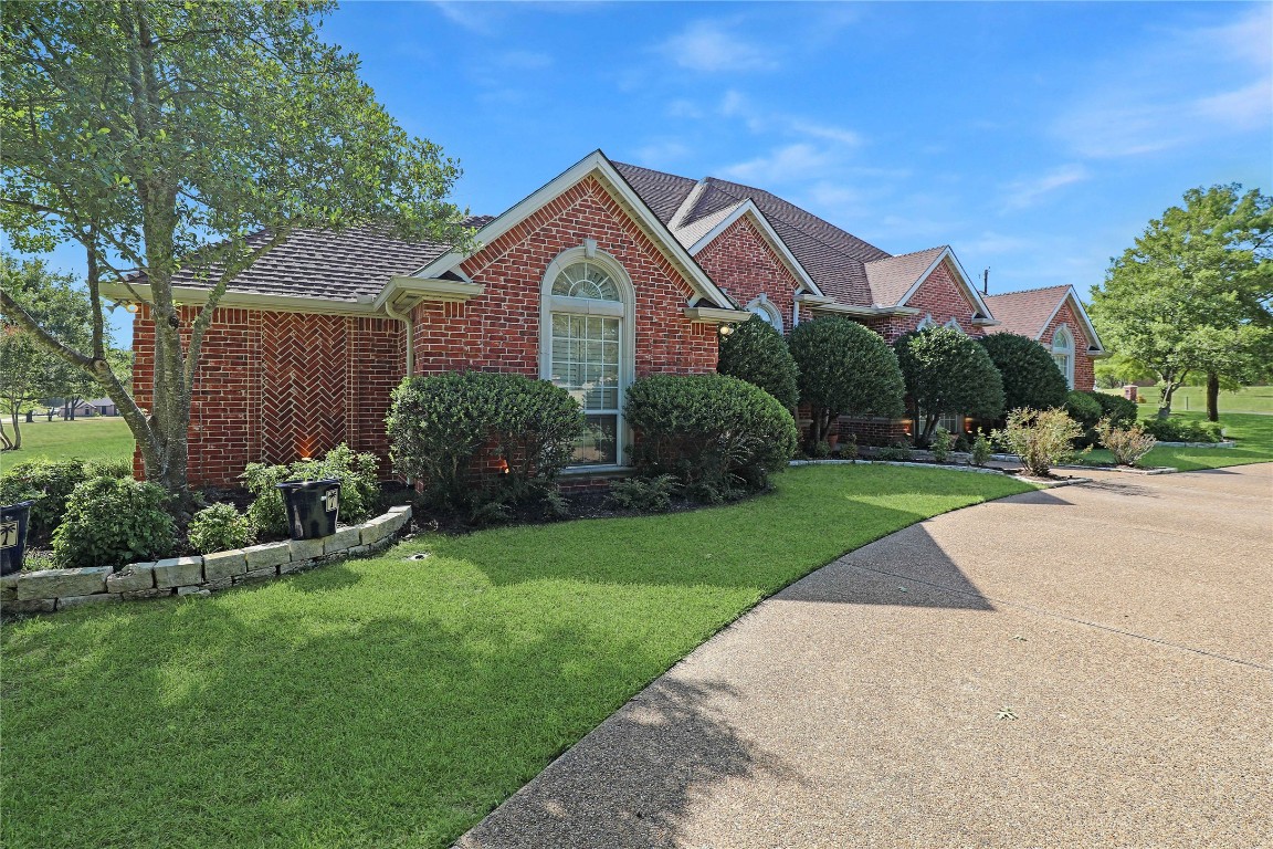 1202 Red Oak Circle Farmersville TX 75442
