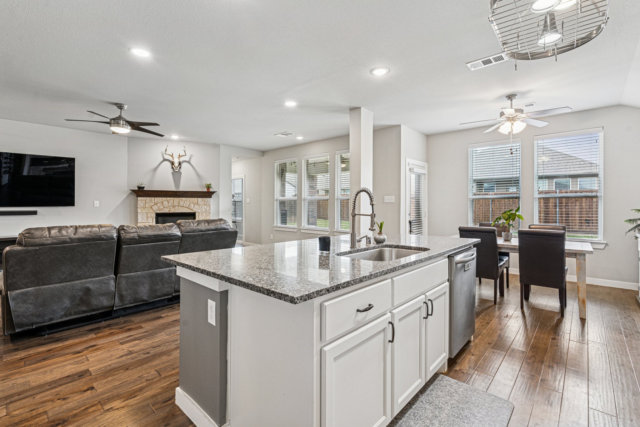 1813 Drover Creek Road Aubrey TX 76227
