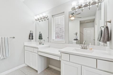 1813 Drover Creek Road Aubrey TX 76227