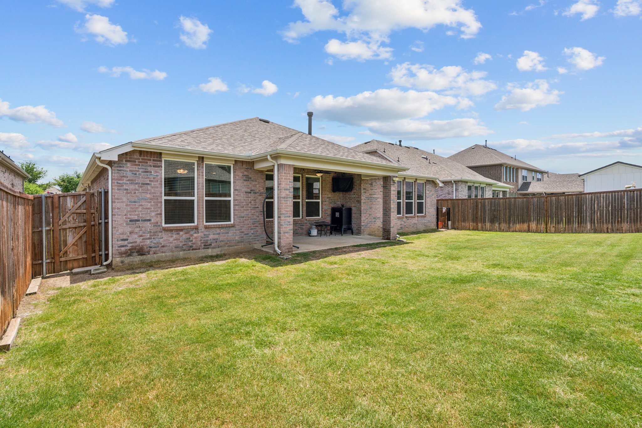 1813 Drover Creek Road Aubrey TX 76227