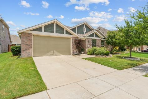 1813 Drover Creek Road Aubrey TX 76227