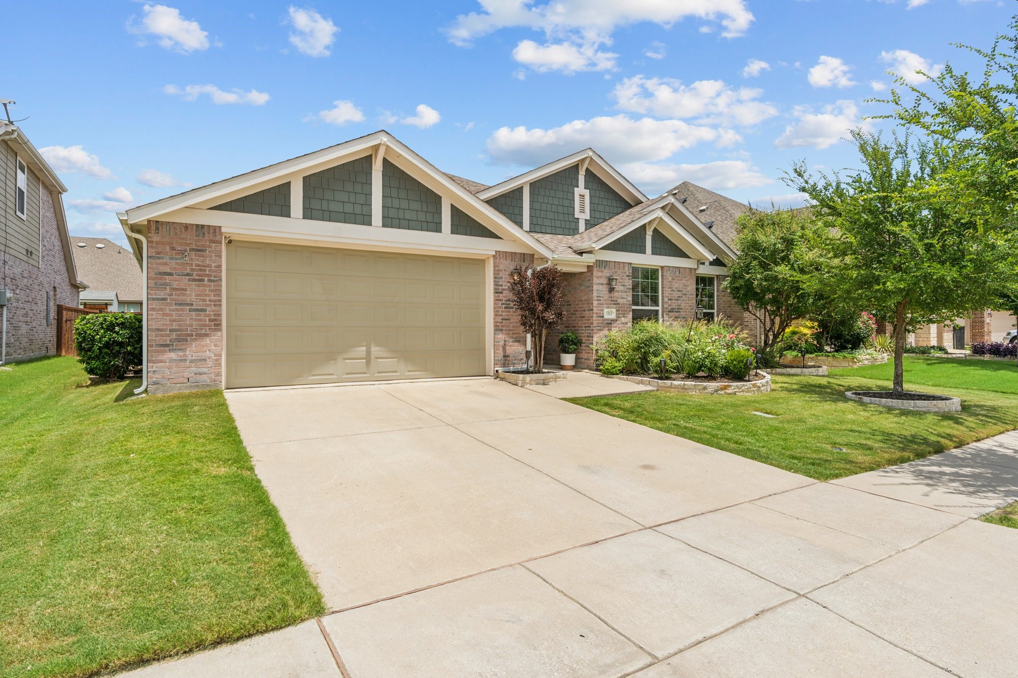 1813 Drover Creek Road Aubrey TX 76227